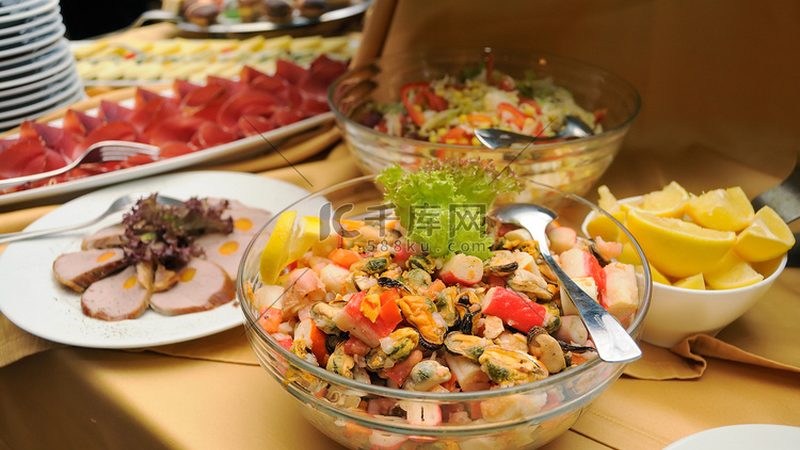 揭秘烘焙原料加盟代理费用：关键因素与避坑指南
